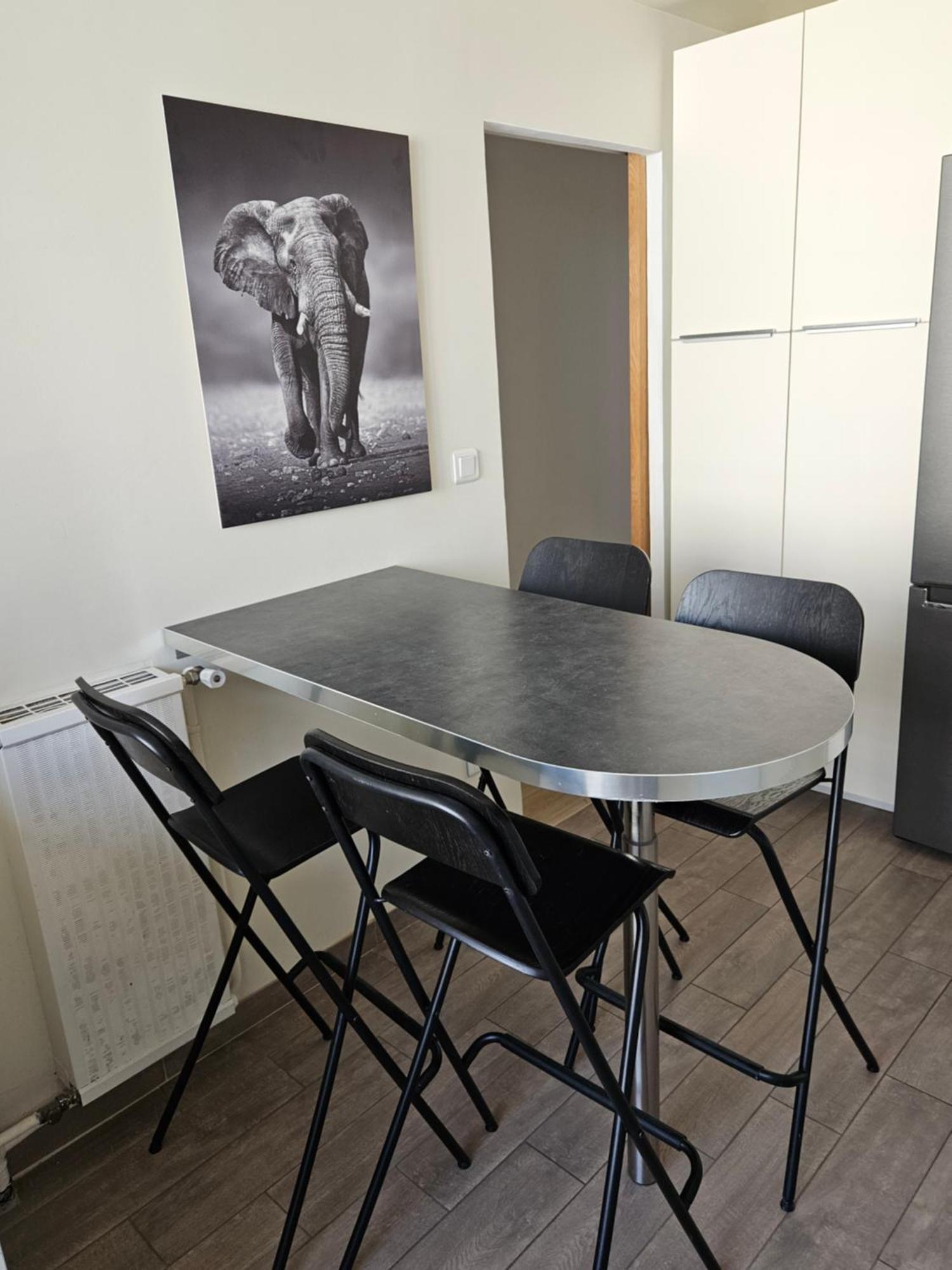 Chambre En Colocation Fille, Proche Mer, Climatisation Toulon Dış mekan fotoğraf