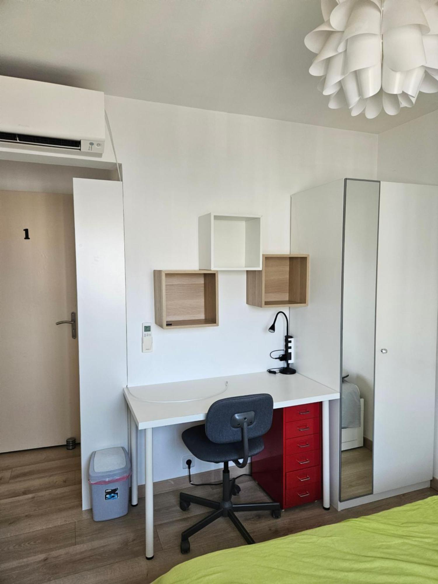 Chambre En Colocation Fille, Proche Mer, Climatisation Toulon Dış mekan fotoğraf