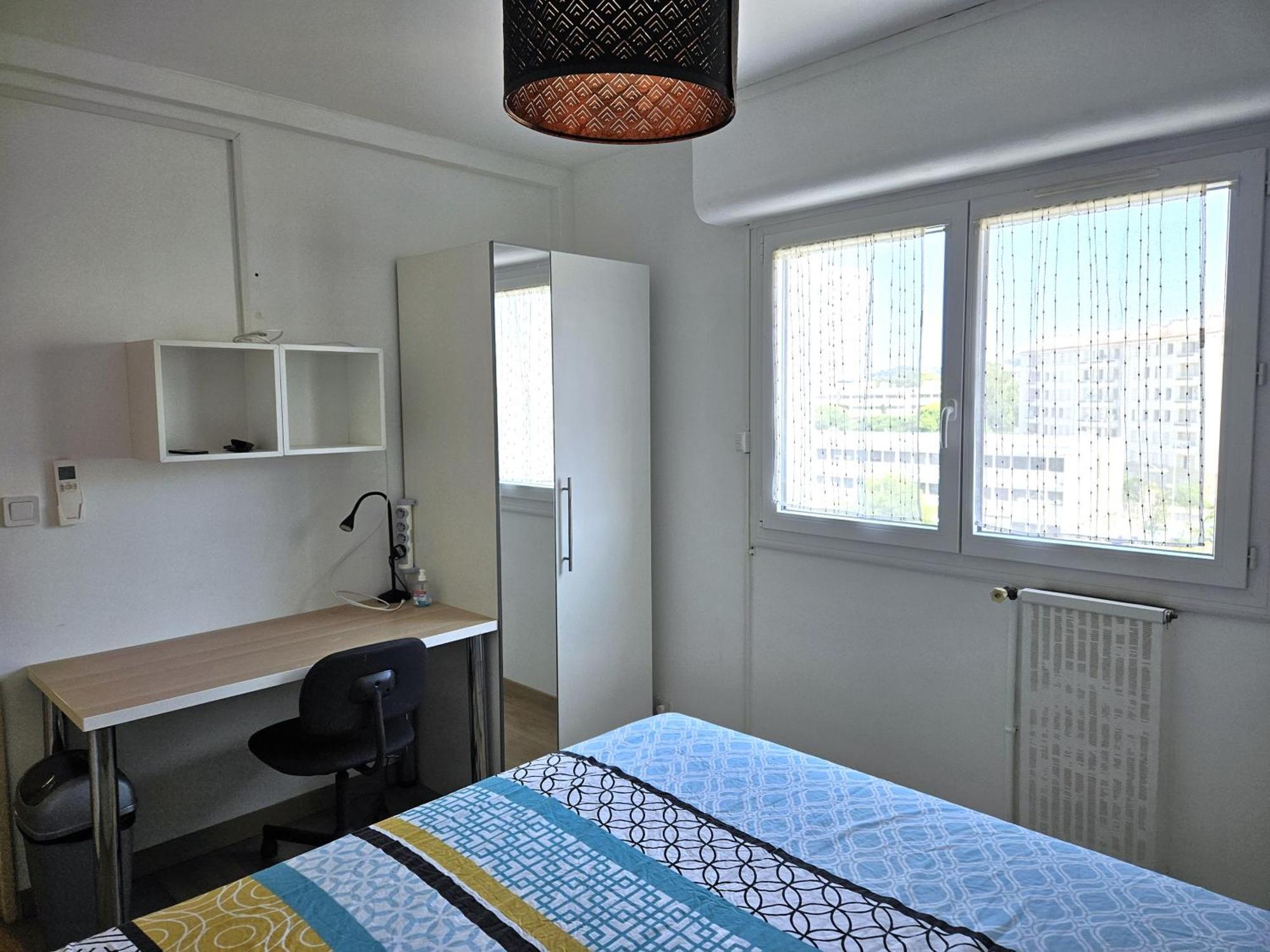 Chambre En Colocation Fille, Proche Mer, Climatisation Toulon Dış mekan fotoğraf